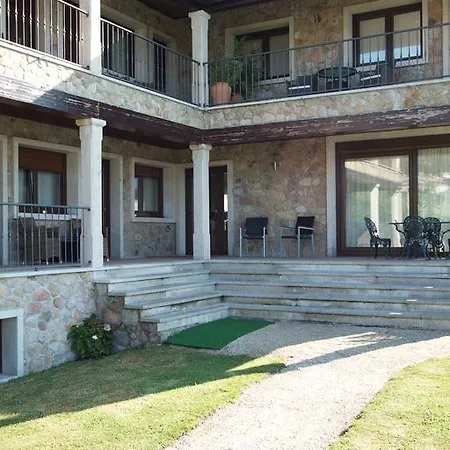 阿马奎亚酒店 酒店 *