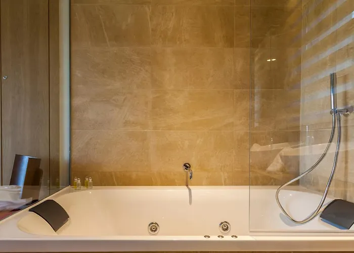 ア アクイア ホテル *